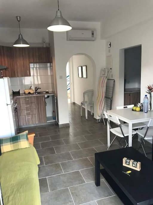 Dhekelia Diamond Apartment Larnaca Exterior photo